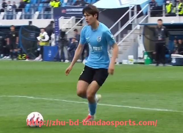 半岛体育-世俱杯各参赛球队教练风采展示：战术理念与管理风格