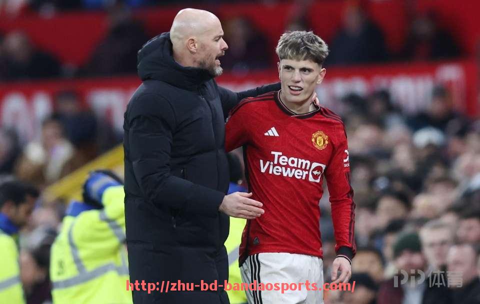 半岛体育-英超足球队队徽：英超各球队的队徽设计与含义